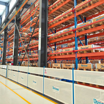 Grey Customized Warehouse Storage Racks For Industrial Storage Solutions