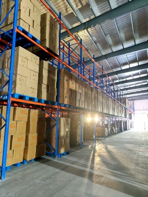 Heavy-Duty Steel Warehouse Racking 1000-8000KG Capacity Custom Sizes